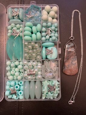 Craft Beads, SEA FOAM - NO WATER, Jewelry Supplies, loose bulk beads